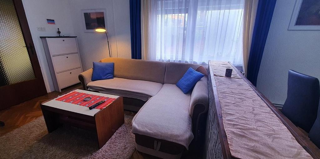 Apartman Ksenija Ðakovo Buitenkant foto